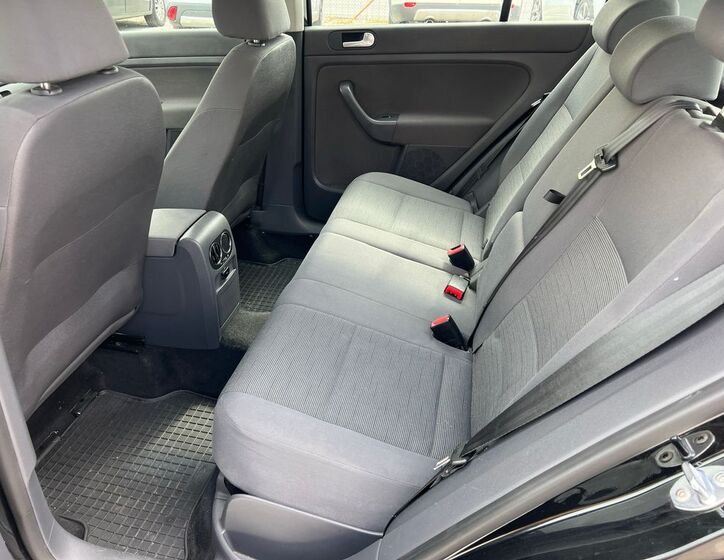 Volkswagen Golf Plus 8