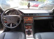 Mercedes-Benz Třídy E 12