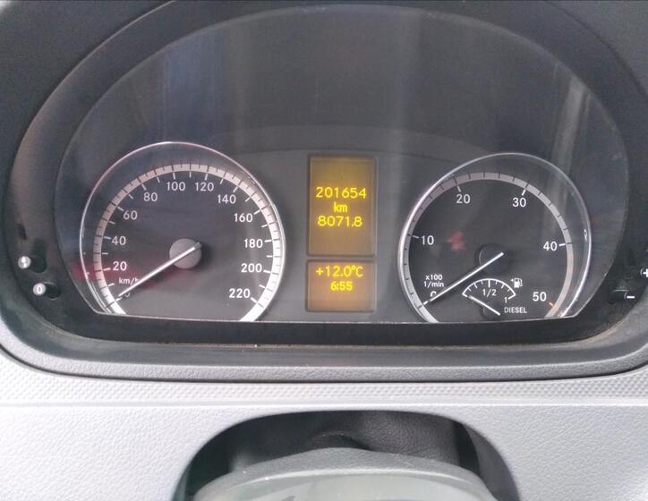 Mercedes-Benz Vito 10