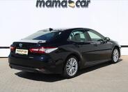 Toyota Camry 2