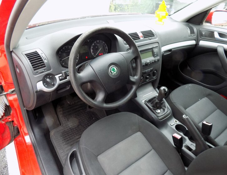 Škoda Octavia 12