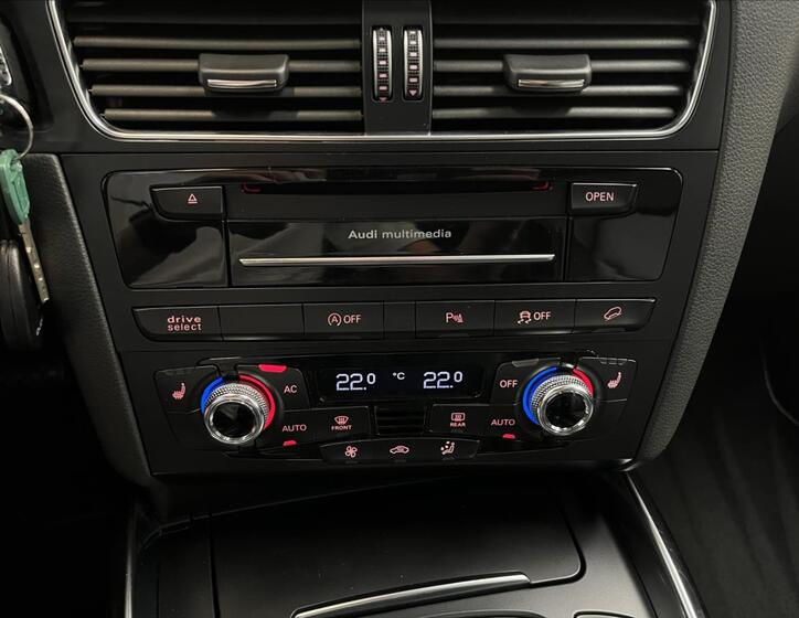 Audi Q5 13