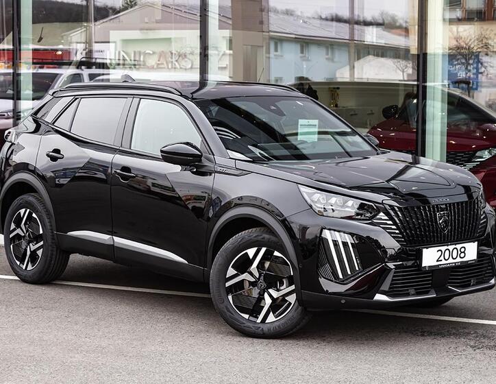 Peugeot 2008 4