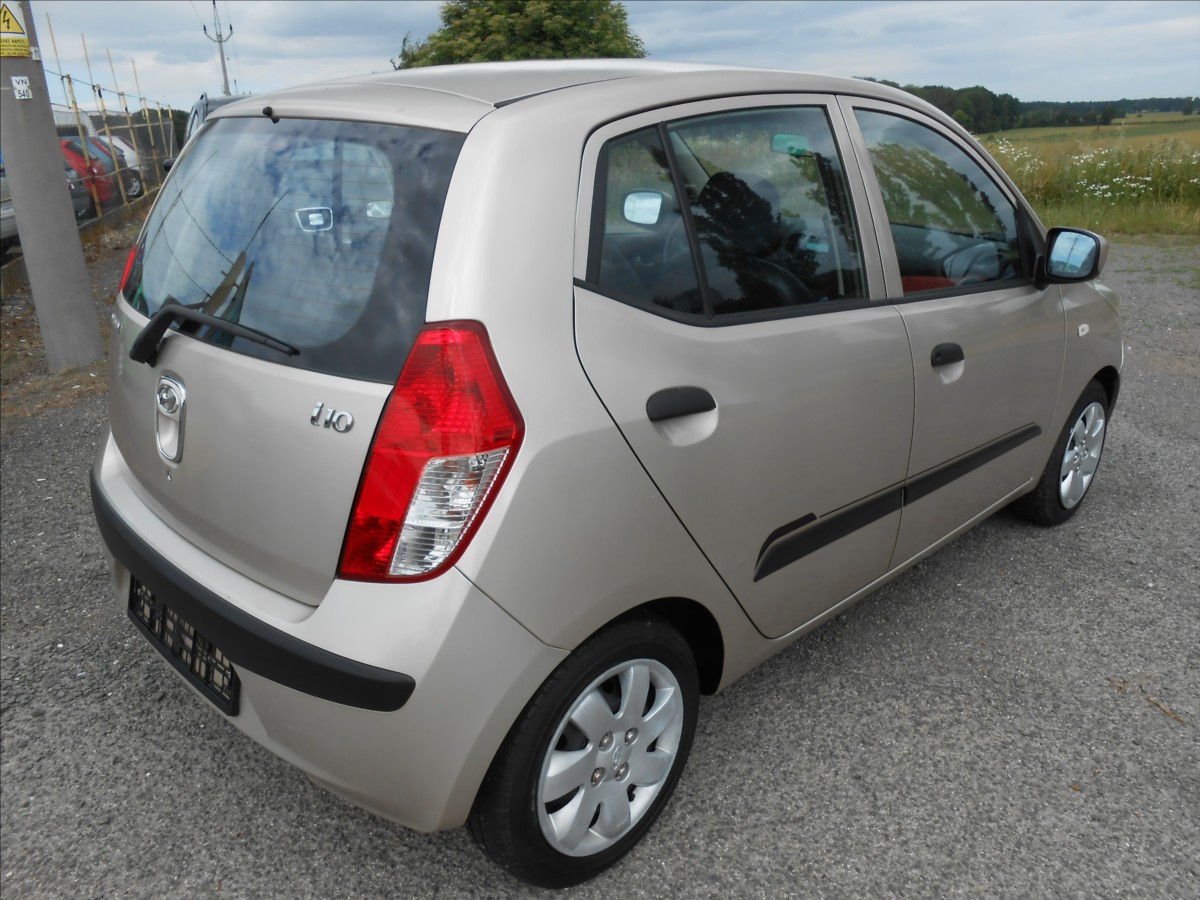 Hyundai i10
