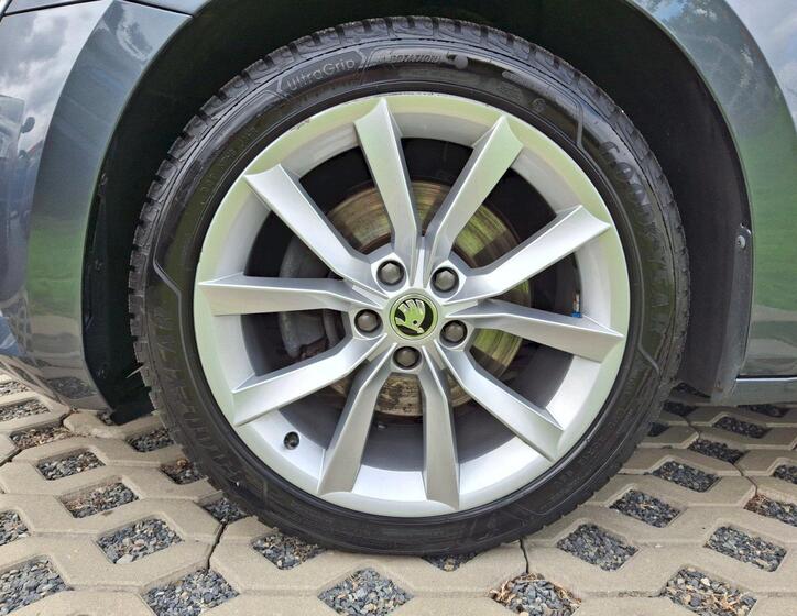 Škoda Superb 35