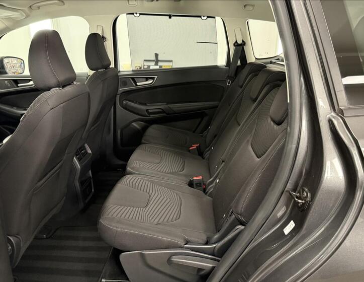 Ford S-MAX 11