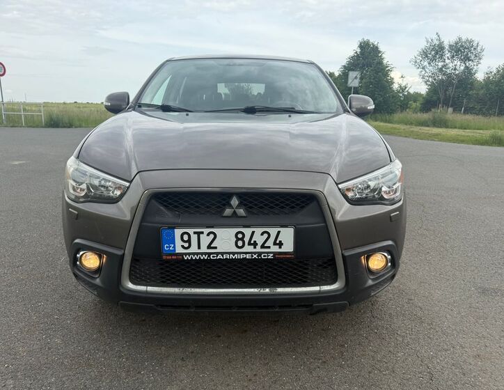 Mitsubishi ASX 8