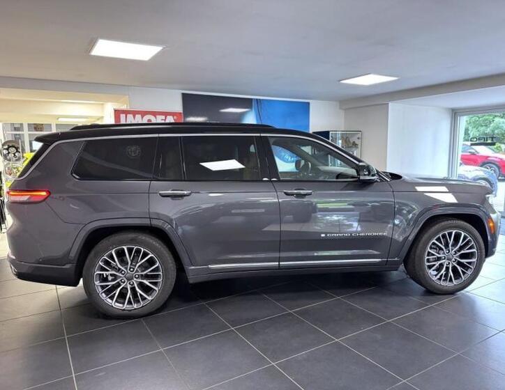 Jeep Grand Cherokee 4