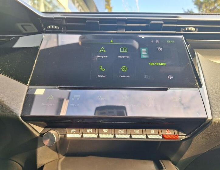 Peugeot 408 18