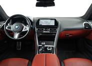 BMW Řada 8 12
