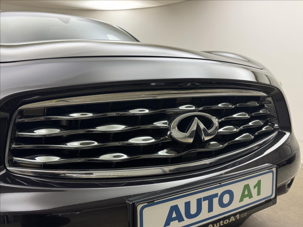 Infiniti FX30