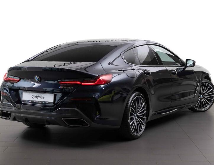 BMW Řada 8 5