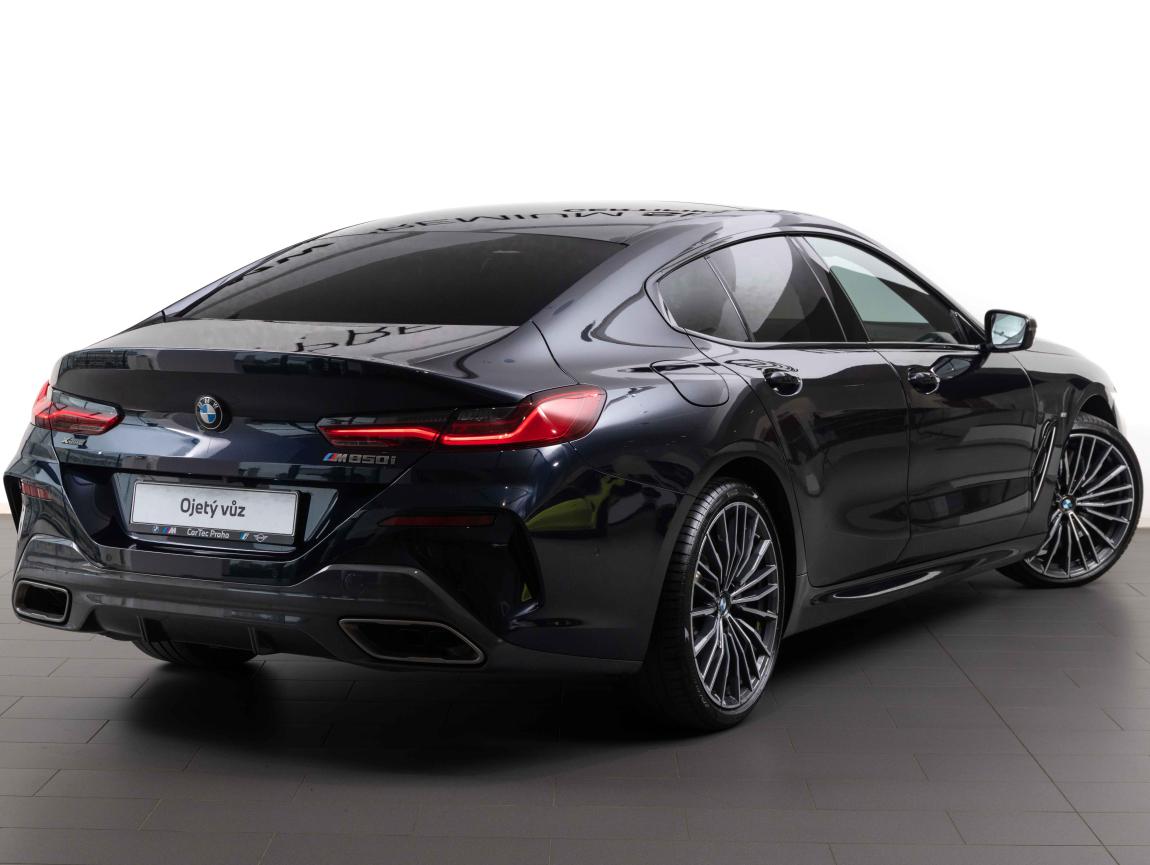 BMW Řada 8