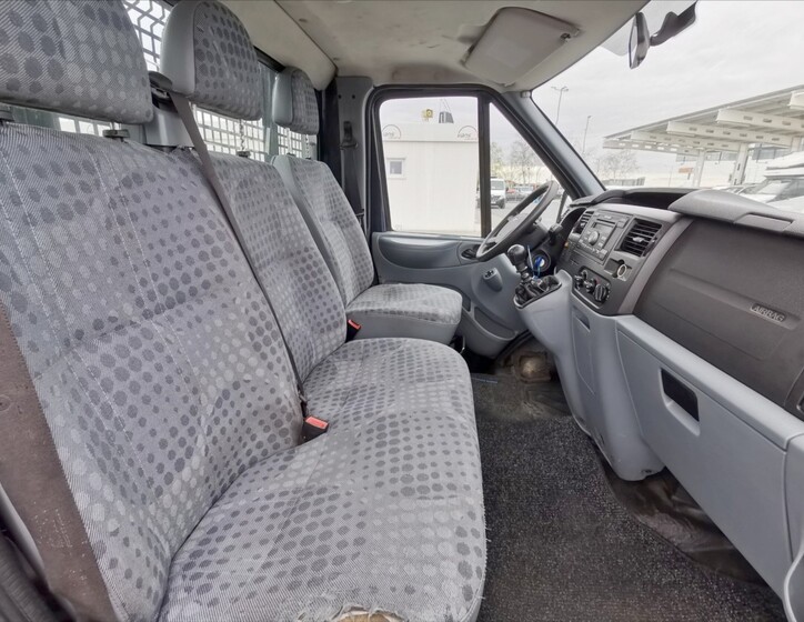 Ford Transit 7