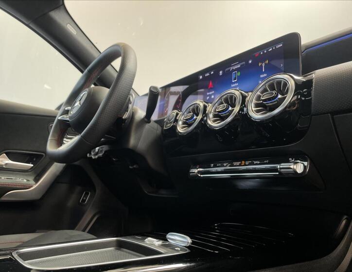 Mercedes-Benz Třídy A 16