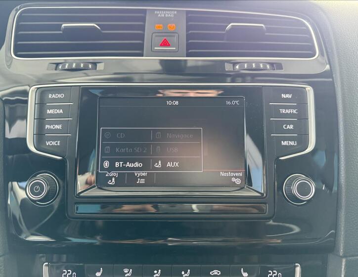 Volkswagen Golf 16