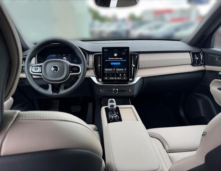 Volvo XC90 10