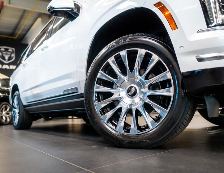 Cadillac Escalade 50