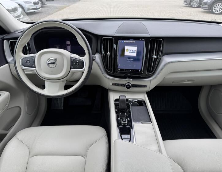 Volvo XC60 13