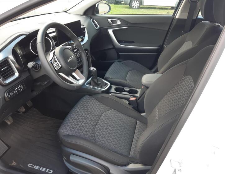 KIA Ceed 11