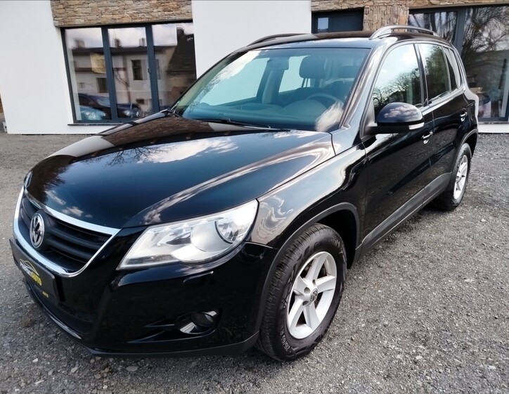 Volkswagen Tiguan 1