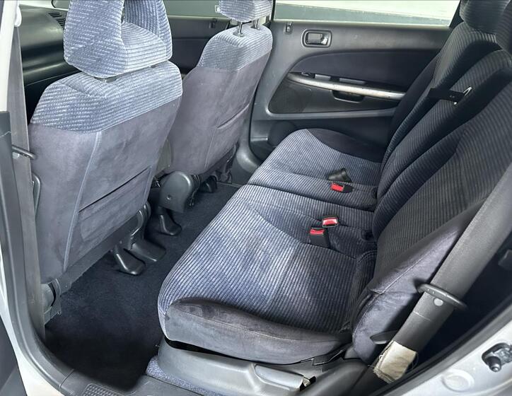 Honda Stream 12