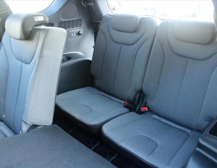 Hyundai Santa Fe 12