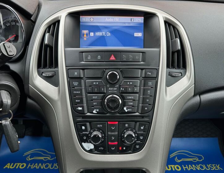 Opel Astra 12