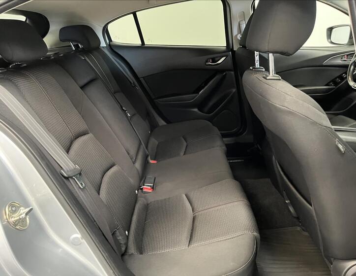 Mazda 3 23