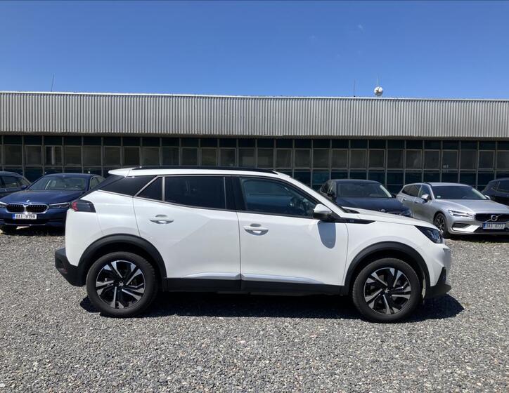 Peugeot 2008 7