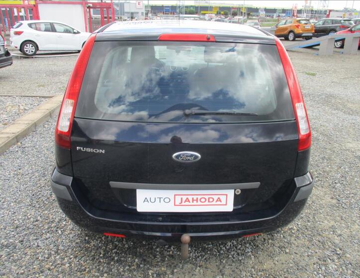 Ford Fusion 6