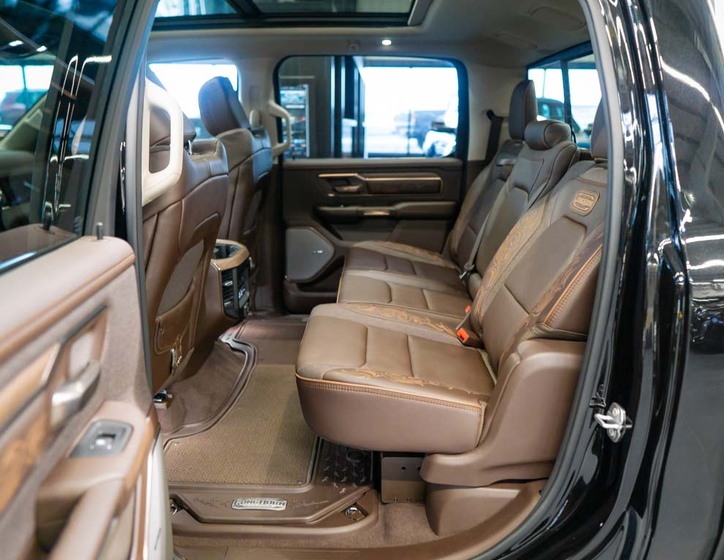 Dodge RAM 43