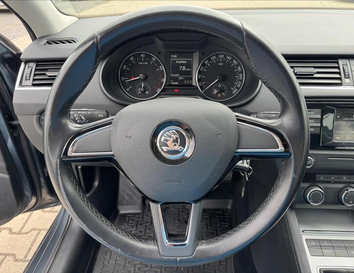 Škoda Octavia 14