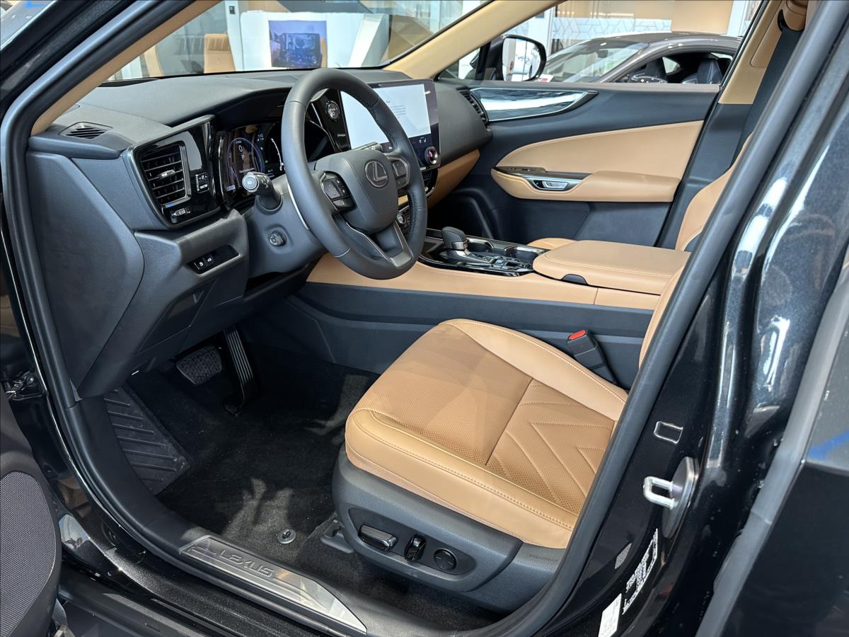 Lexus NX 450h plus