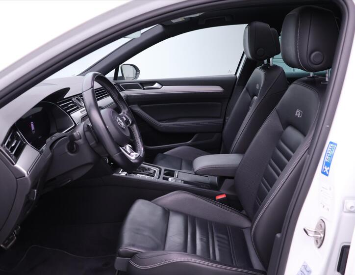 Volkswagen Passat 12