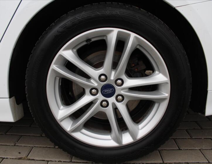 Ford Mondeo 9