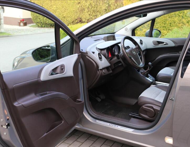 Opel Meriva 13