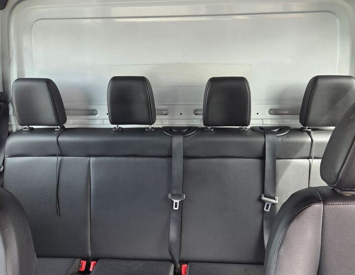 Mercedes-Benz Sprinter 17