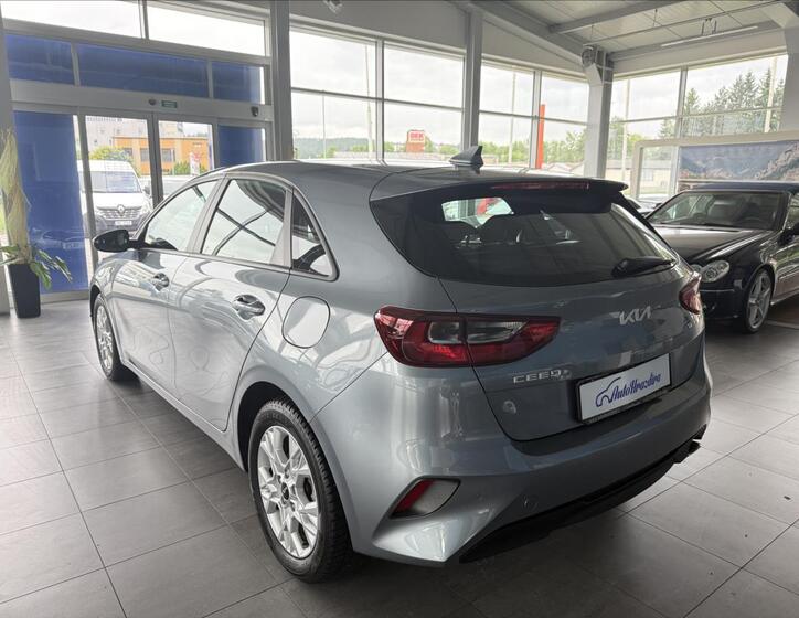 KIA Ceed 4