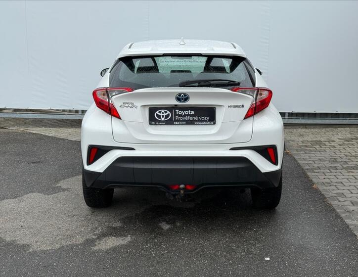 Toyota C-HR 5