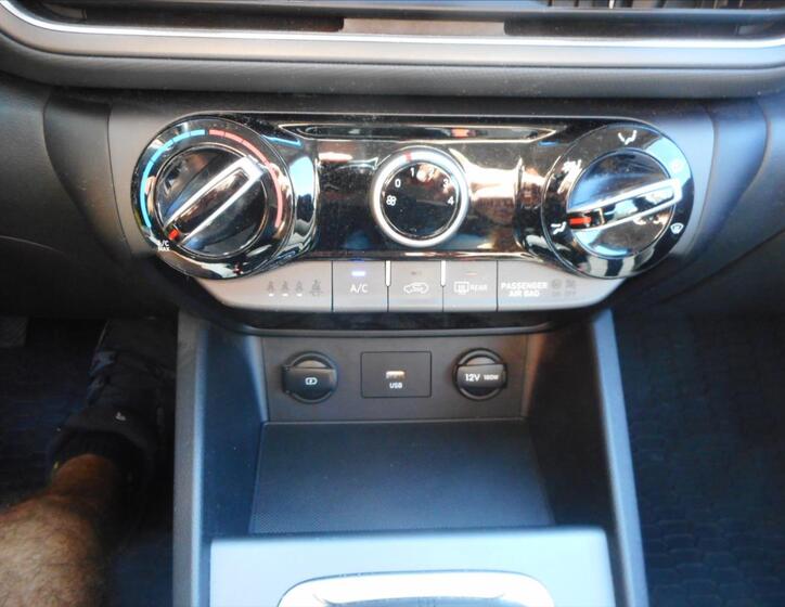 Hyundai Kona 16