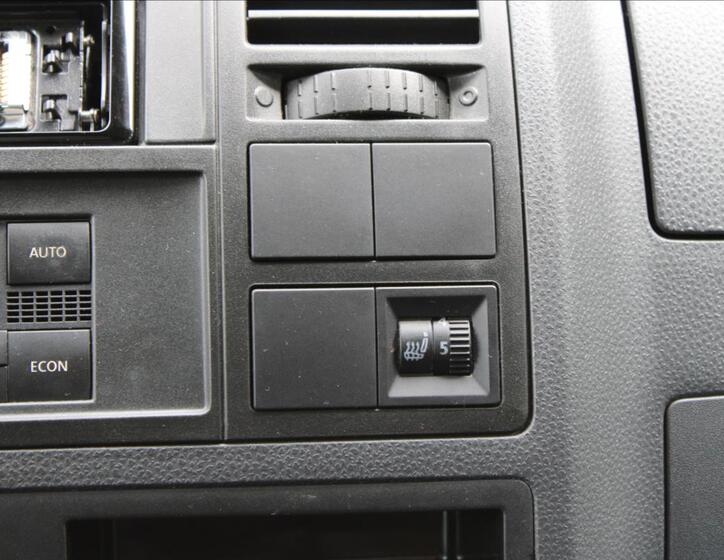Volkswagen Caravelle 25