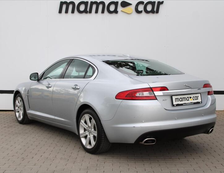 Jaguar XF 5