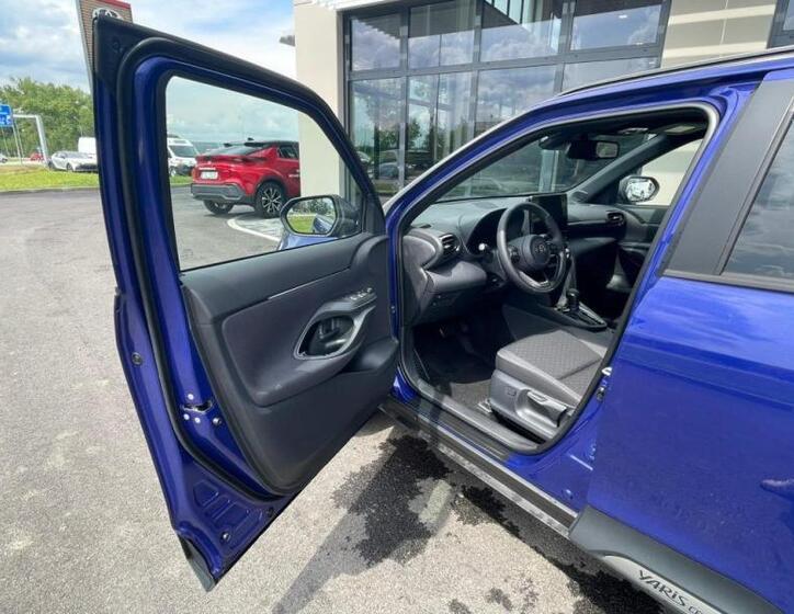 Toyota Yaris Cross 17