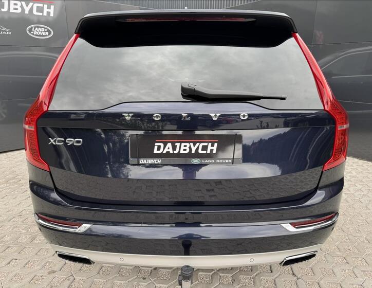Volvo XC90 8
