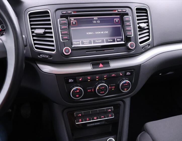 Volkswagen Sharan 24