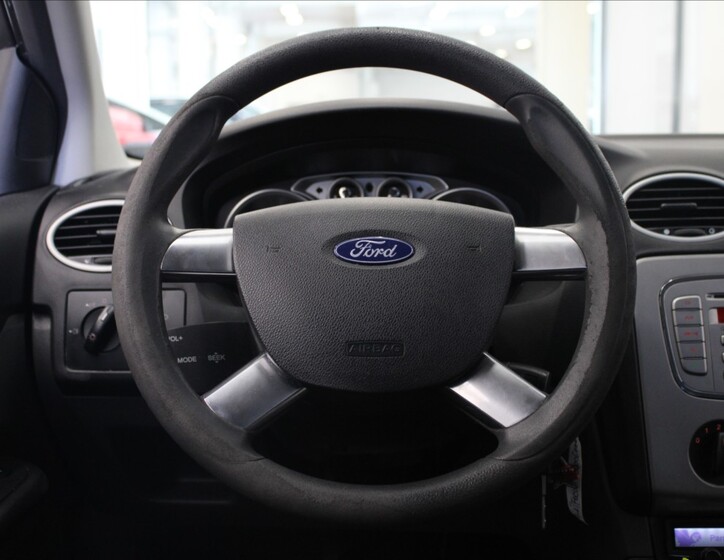 Ford Focus 9