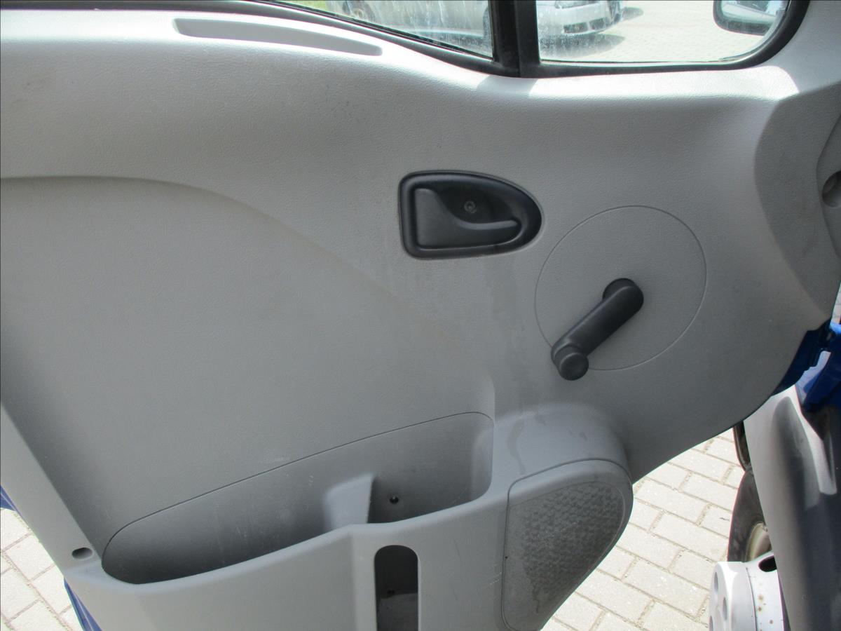 Renault Mascott