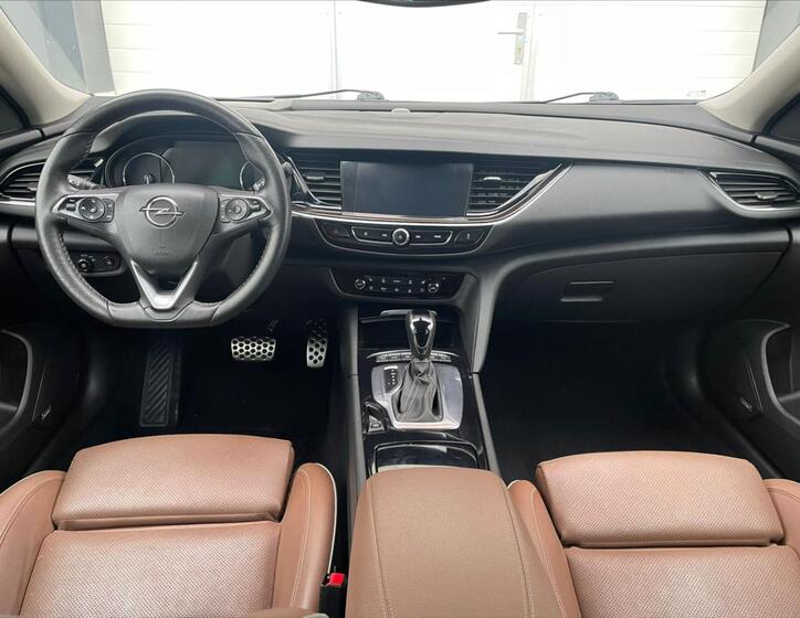 Opel Insignia 12
