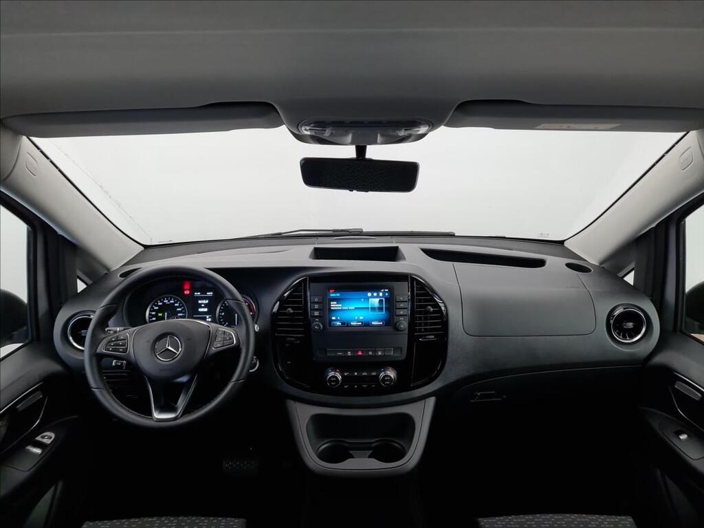 Mercedes-Benz Vito 13